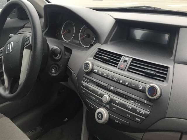 2009 Honda Accord LX-P 4dr Sedan 5A